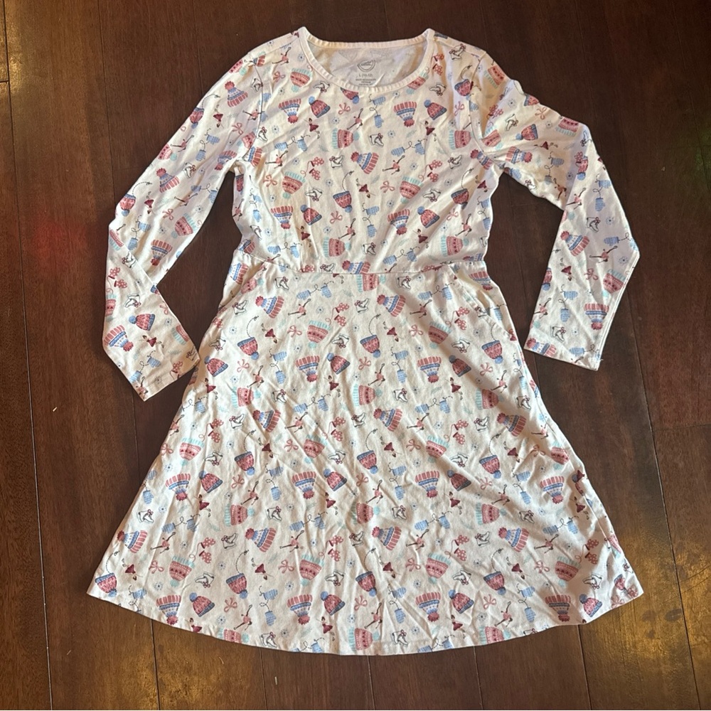Wonder Nation Winter Play Dress Girls Long sleeve w/pockets. Large (10-12)
